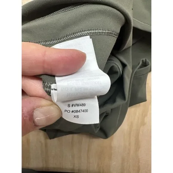 Vuori Women’s XS Leggings Wide Leg Dark Green Draw String VW489 Athletic Pants - Picture 3 of 6